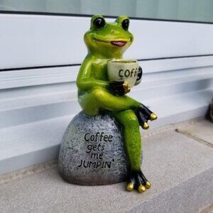 Frog Garden Statue, Drinking Coffee Lady Frog Statue Figurine for Outdoor